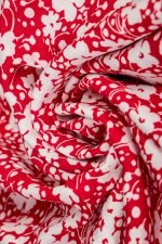 Robe boheme courte rouge fleurie vue de detail